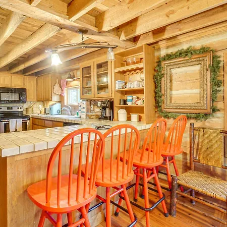 Serene Townsend Cabin Rental With Hot Tub And Grill! Exterior photo